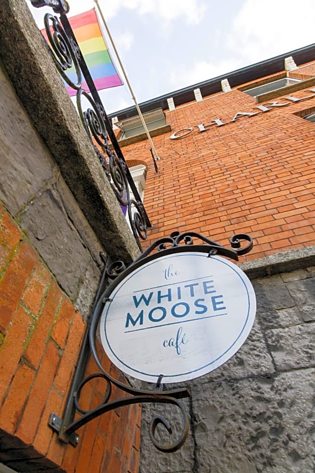 Charleville Lodge Hotel