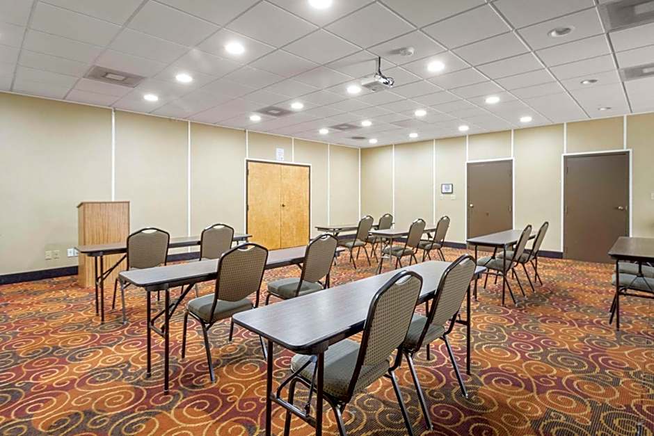 Quality Suites Hickory South