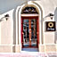 Julina Boutique Living