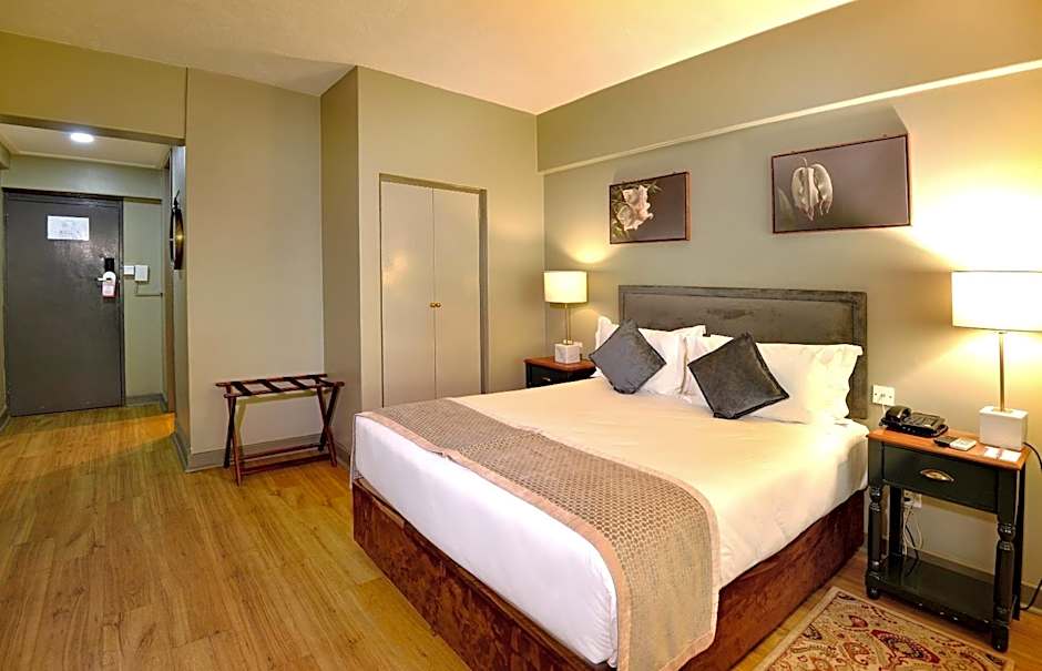 Cresta Jameson Hotel