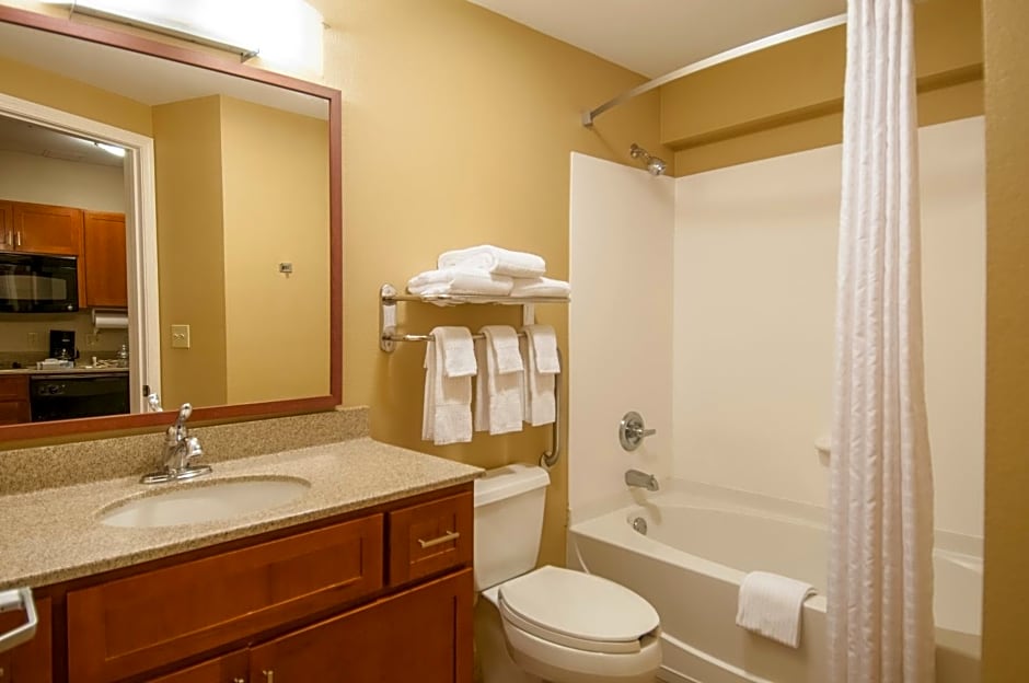 Candlewood Suites Flowood, MS, an IHG Hotel