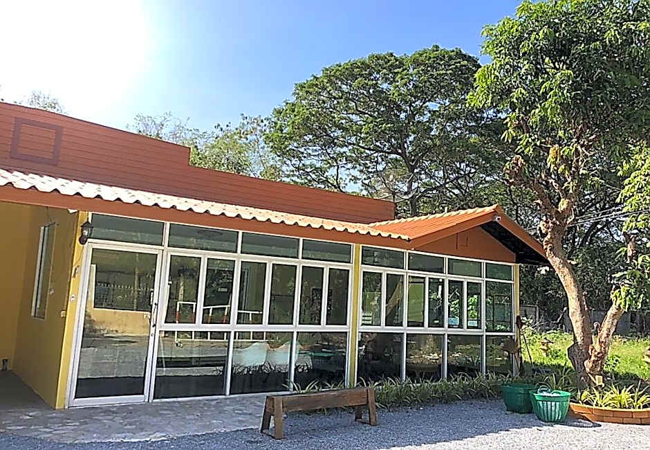 Maleena Garden at Lam Takhong Riverside