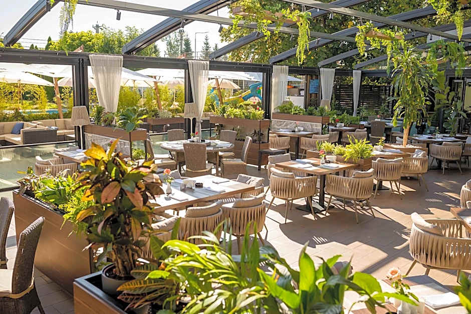 Sky Blue Hotel & Spa