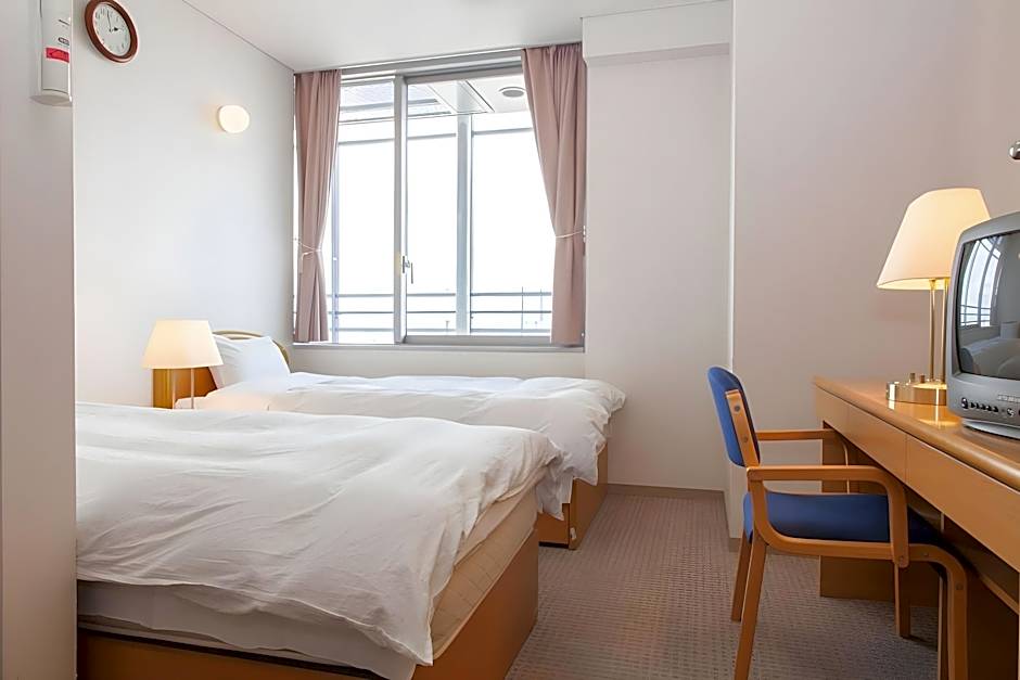 Shin Osaka Youth Hostel