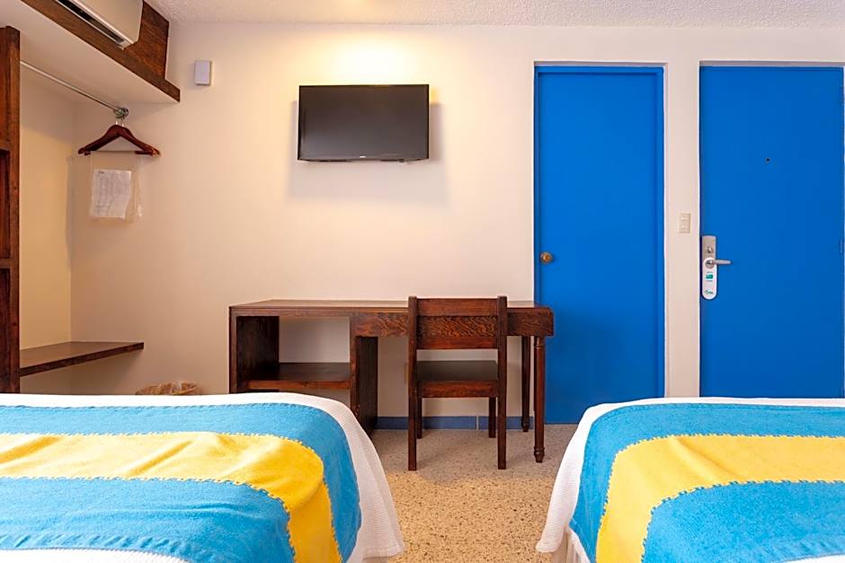 Hotel & Suites Villasol