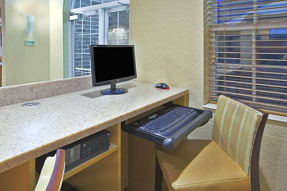 TownePlace Suites by Marriott Milwaukee Brookfield
