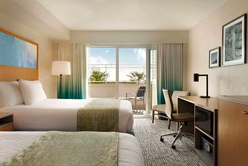 Surfbreak Oceanfront Hotel, Ascend Hotel Collection