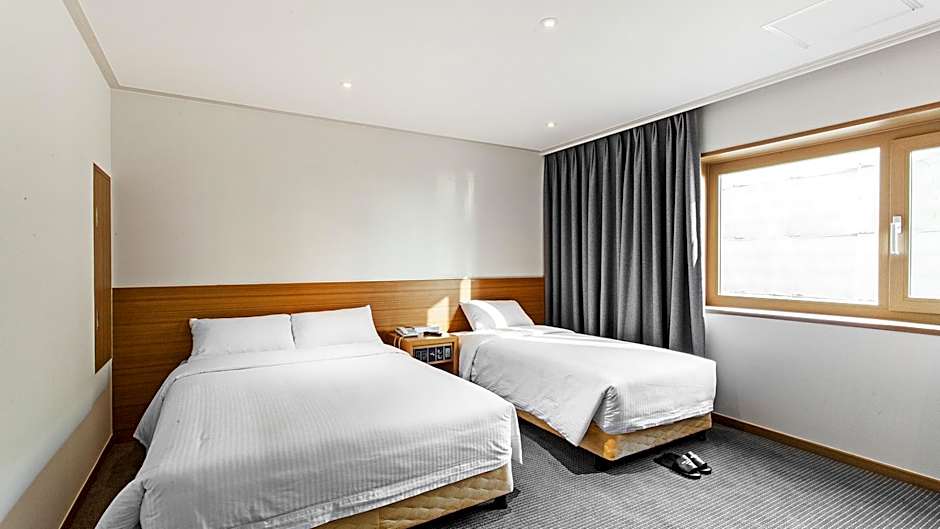 Busan Tourist Hotel
