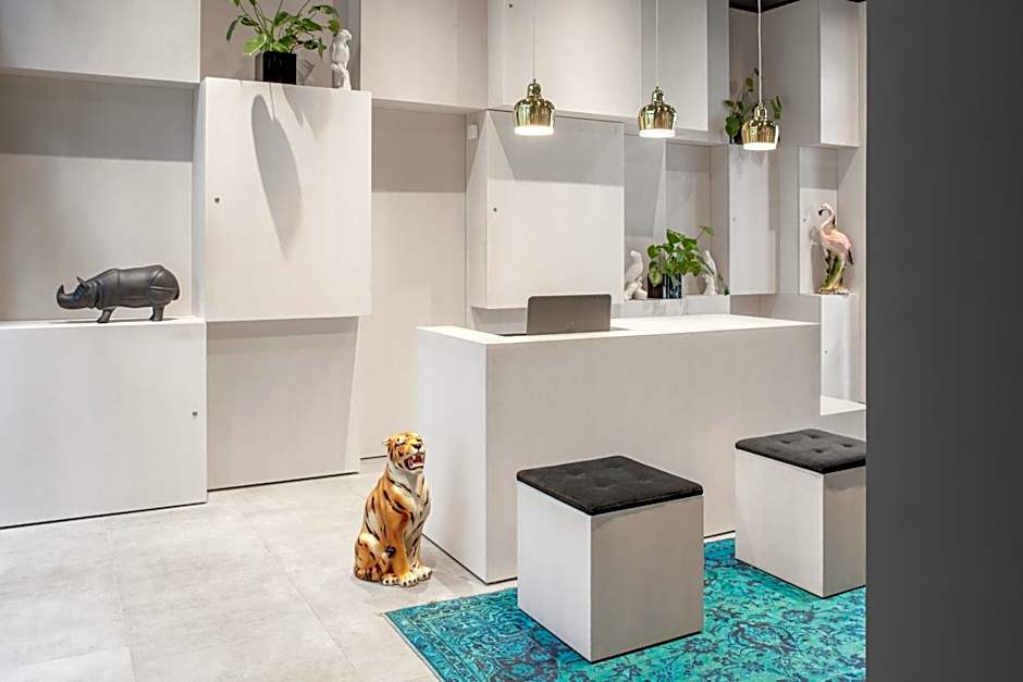 AMANO HOME Apartments