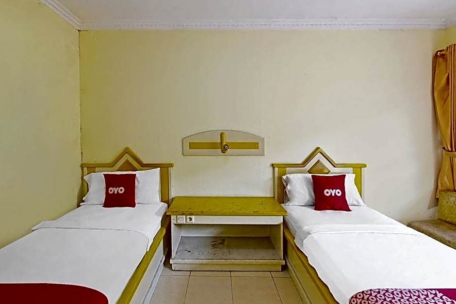 OYO 3722 Hotel Mutiara