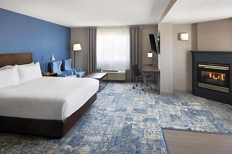 Four Points By Sheraton Edmonton South
