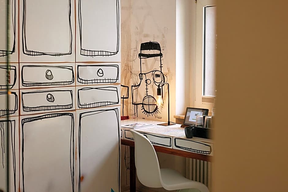 18Arts Hotel