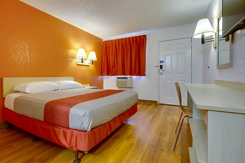 Motel 6-Tempe, AZ - Scottsdale South