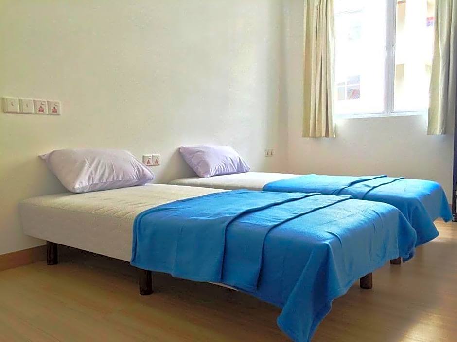 Island Hostel Bayan Lepas