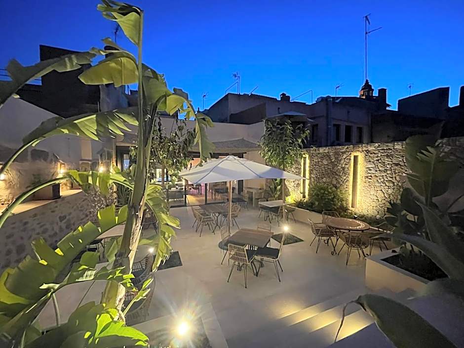 Petit Hotel C'an Mel