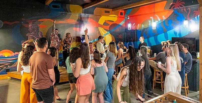 Howzit Hostels Maui