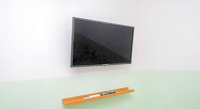 RedDoorz near Tugu Kartasura