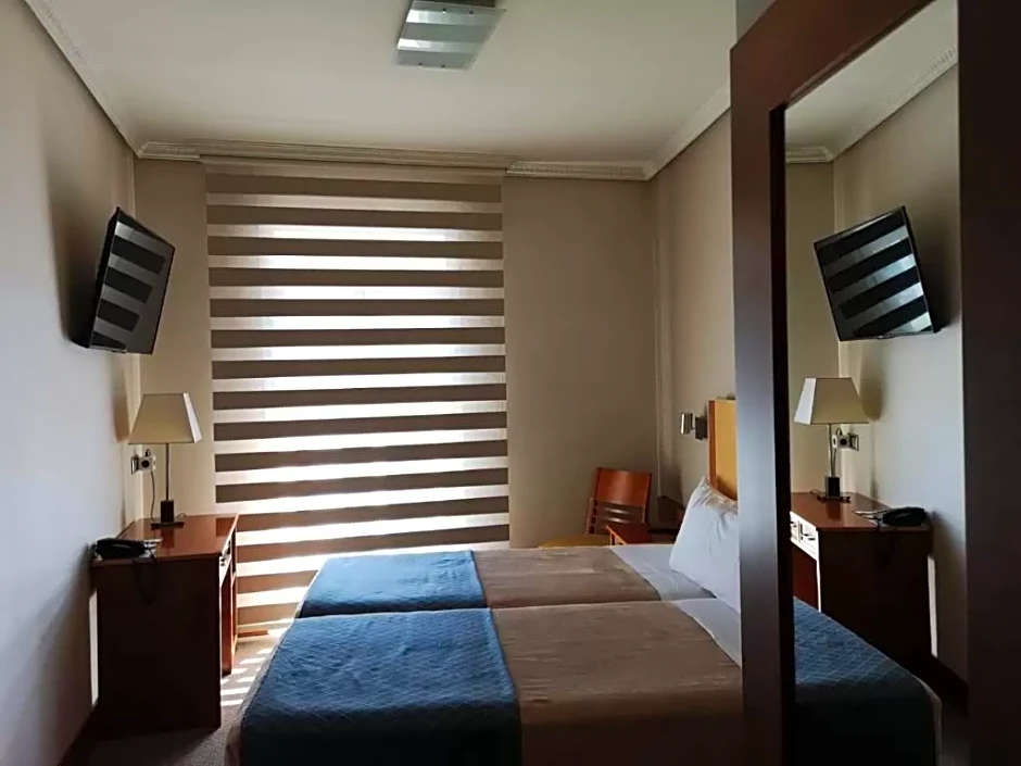Hotel Mora by MIJ