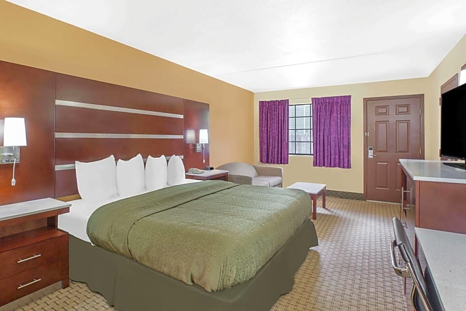 Days Inn by Wyndham Fayetteville