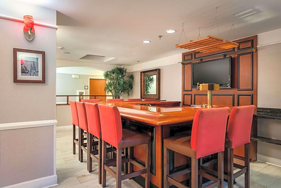 Comfort Inn & Suites Savannah Airport