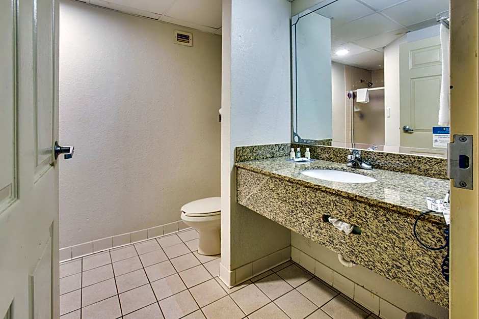 Quality Inn Fort Campbell