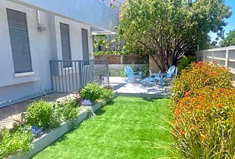 אירוח השקד - 10דק' משדה התעופה