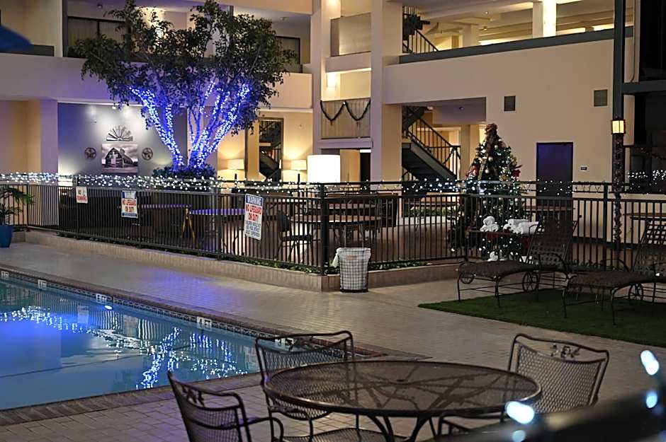 Atrium Hotel And Suites Dfw Airport