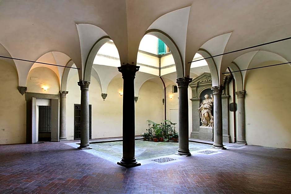 Palazzo Tolomei - Residenza D'Epoca