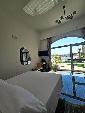 Queen Room with Sea View