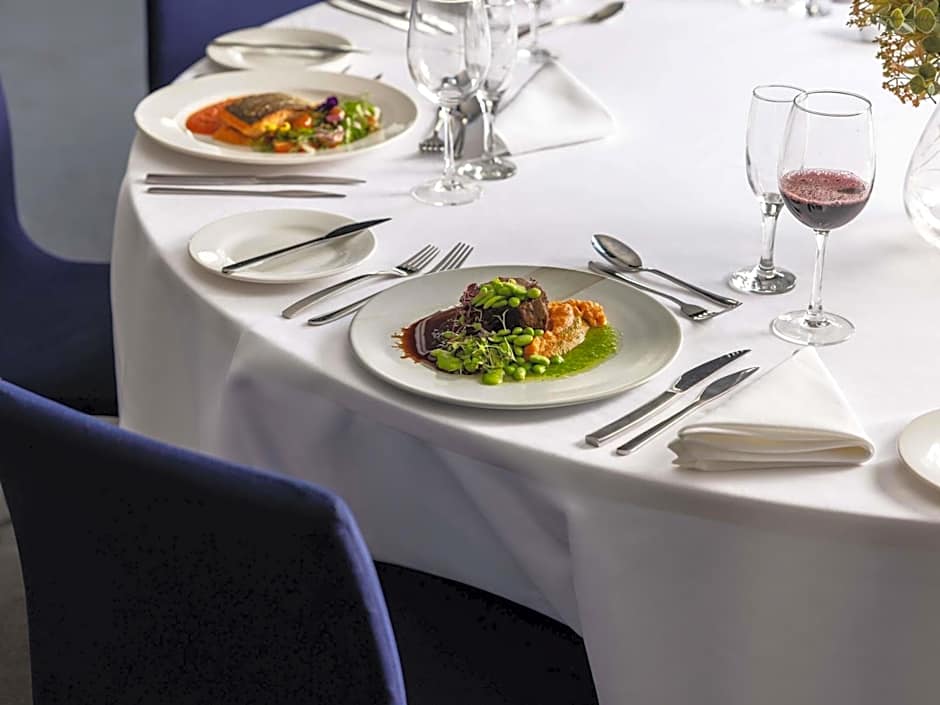 Mantra MacArthur Hotel