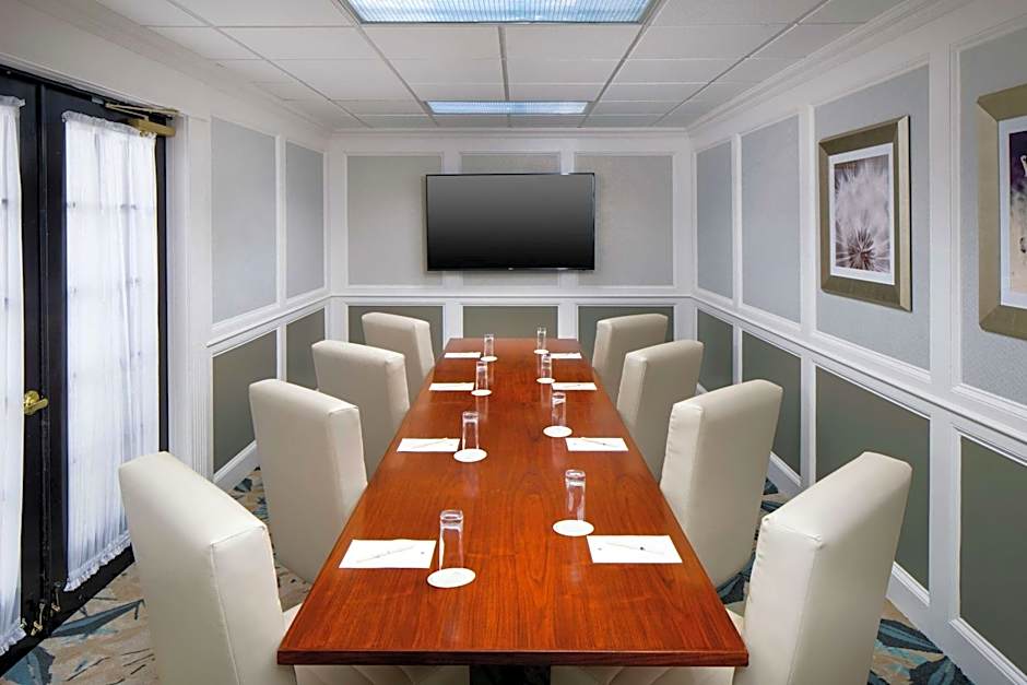 DoubleTree by Hilton Nashua