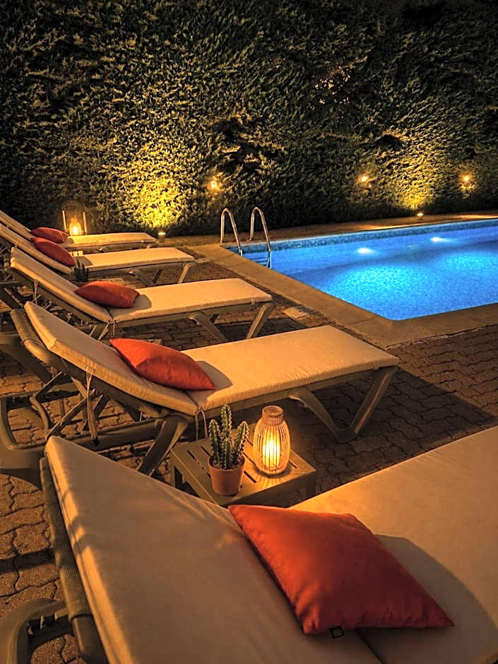 Hotel Cayrons Vence & St Paul de Vence