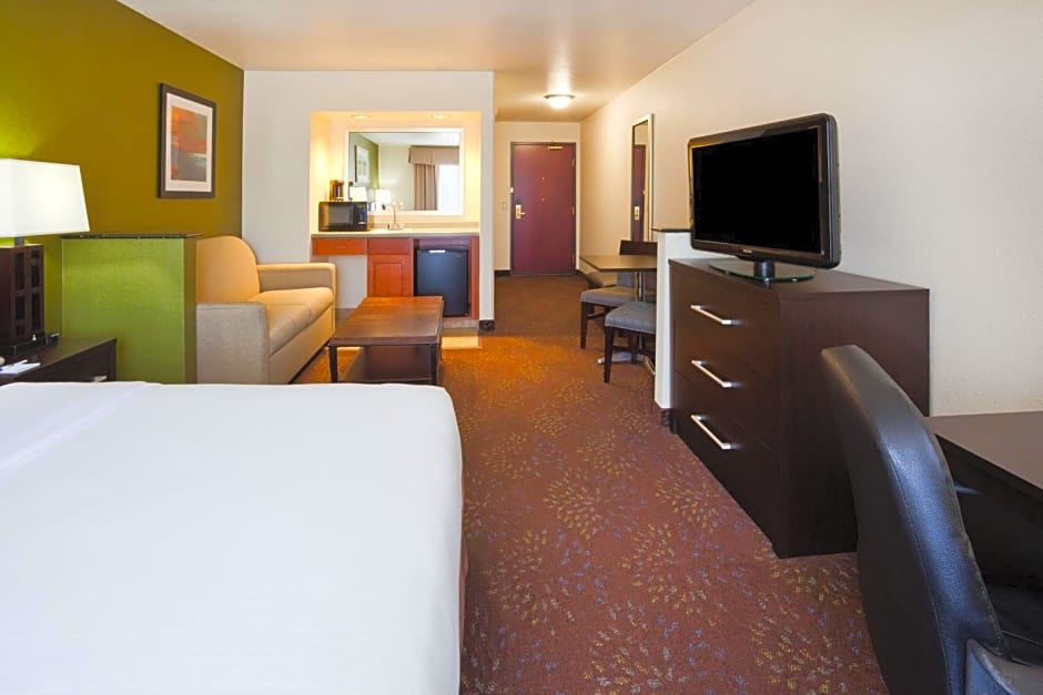 Holiday Inn Express Hotel And Suites Aberdeen