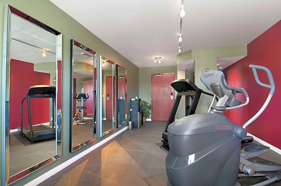 Travelodge by Wyndham Stony Plain