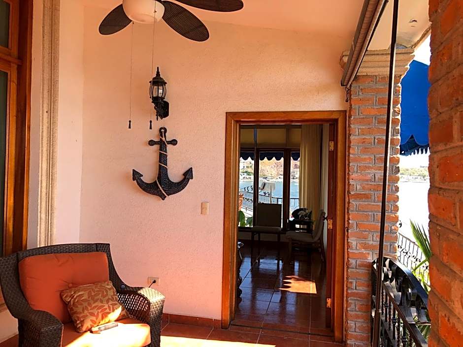 Casa de la Aduana Hotel Boutique