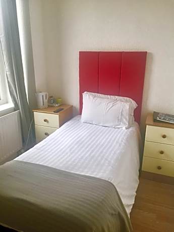 Economy Single Room with Shared Bathroom