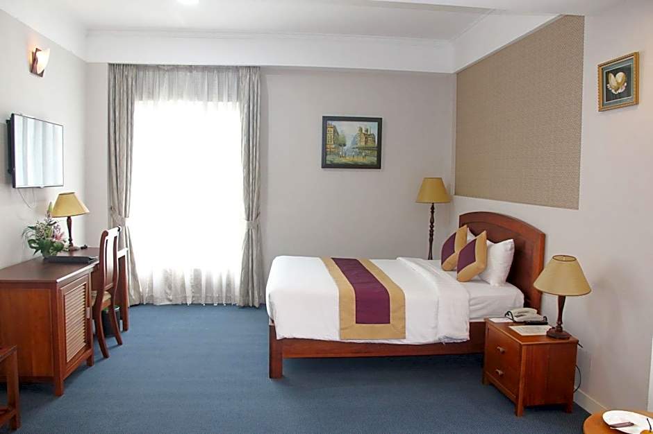 Nha Khach Quoc Hoi Ho Chi Minh