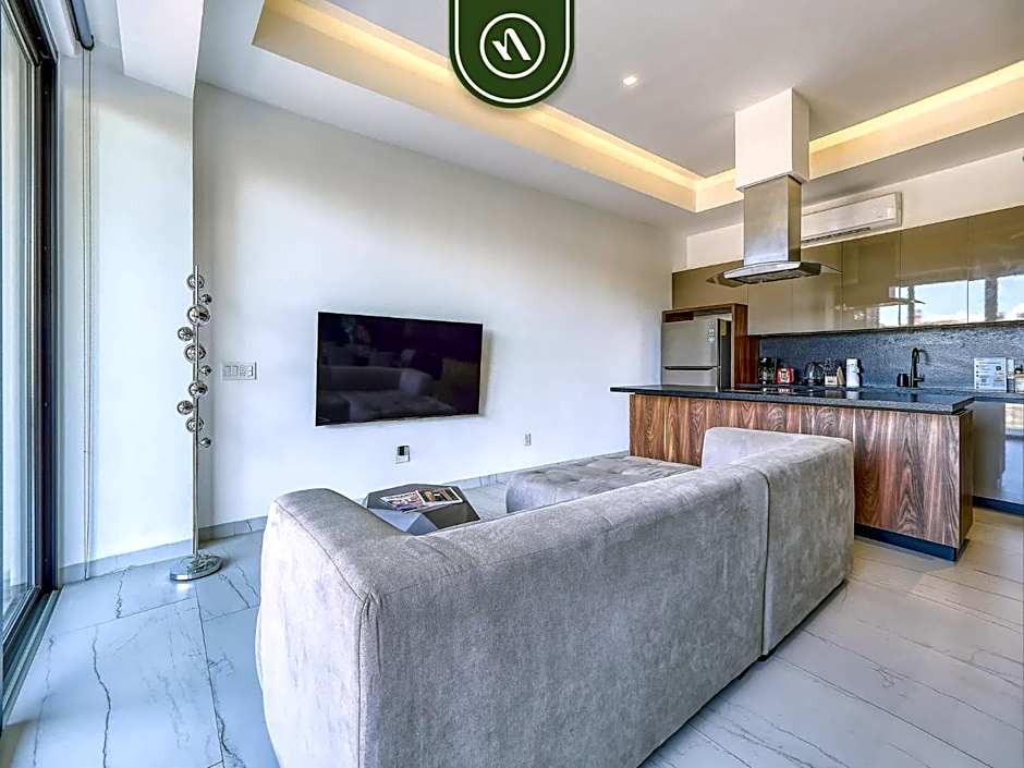 Amazing 1 BR Condo with Terrace - Rooftop Pool