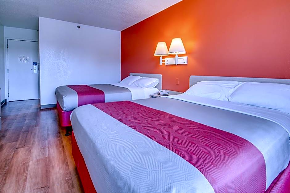 Motel 6 Buffalo - Amherst