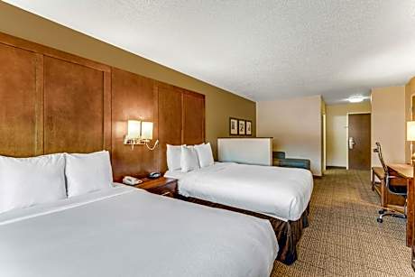 Double Suite with Two Double Beds - Disability Access - Non-Smoking