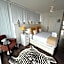 James Clow Bed & Breakfast & Apartments