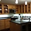 Grand Eastonian Suites Hotel