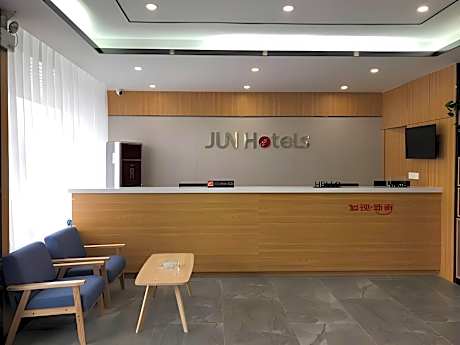 Jun Hotel Henan Luoyang Xin'an County Vocational Education Center