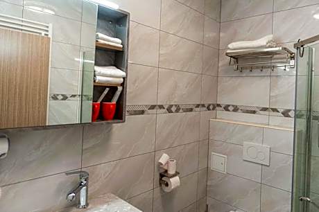 Double or Twin Room with Bathroom