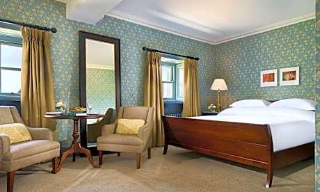 Superior Stateroom House