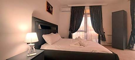 Double Room with Mountain View