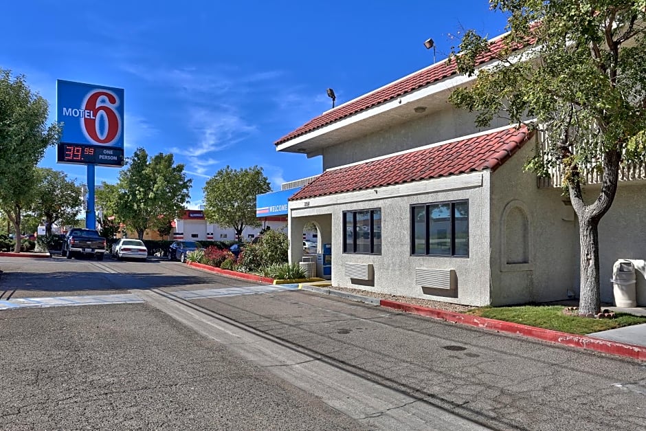 Motel 6-Kingman, AZ - Route 66 East