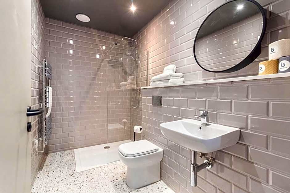 King Street Aparthotel