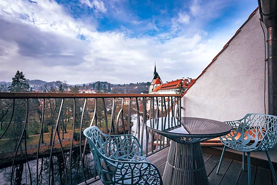 Ultra premium apartments