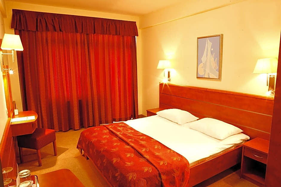 Benczur Hotel